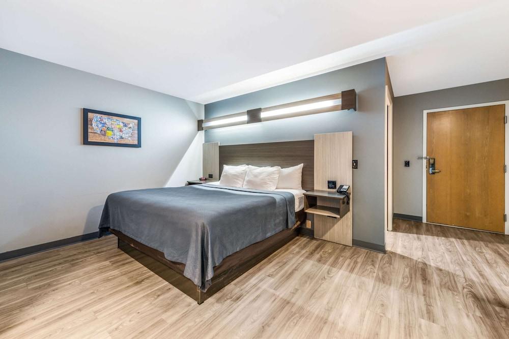 Surestay Plus Hotel By Best Western Севьервилл Экстерьер фото