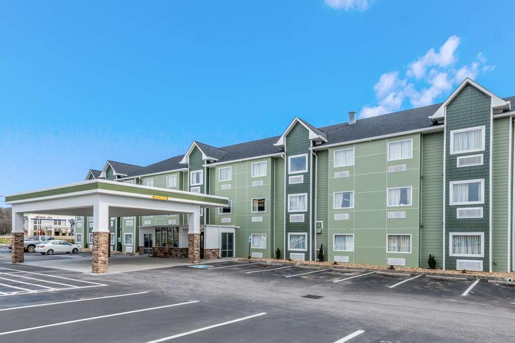 Surestay Plus Hotel By Best Western Севьервилл Экстерьер фото